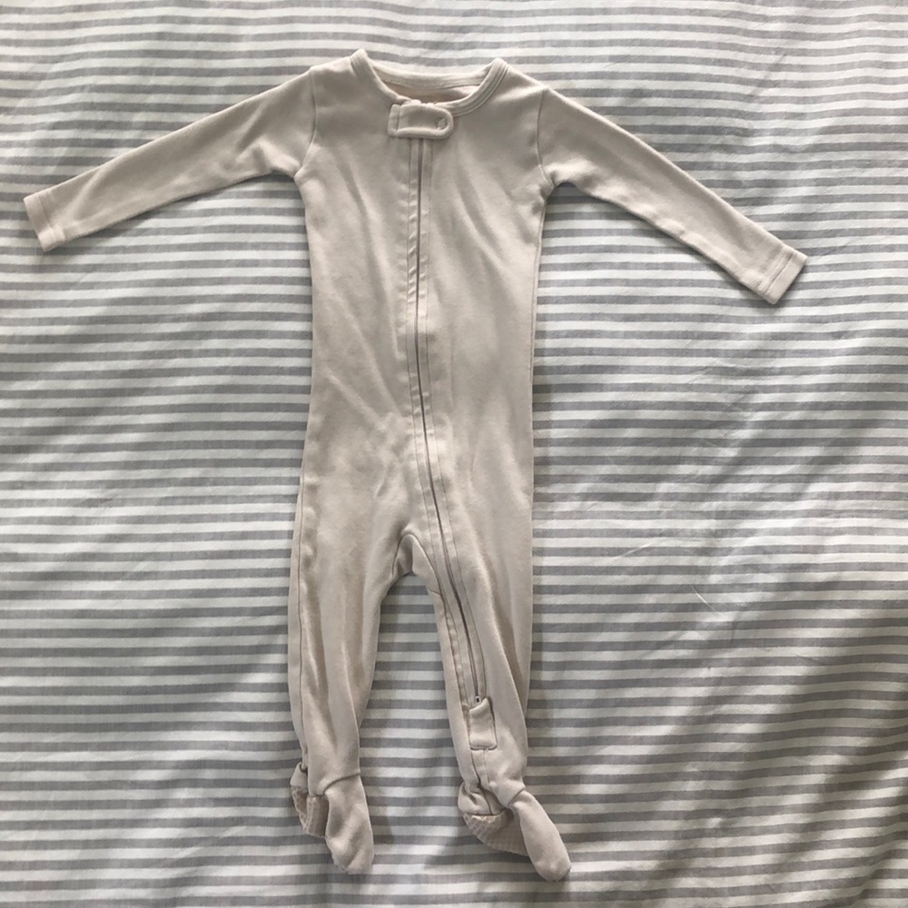 L’oved baby footed sleeper